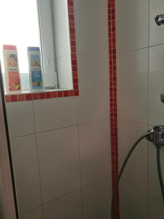 Red Apartment Bratislava Eksteriør billede