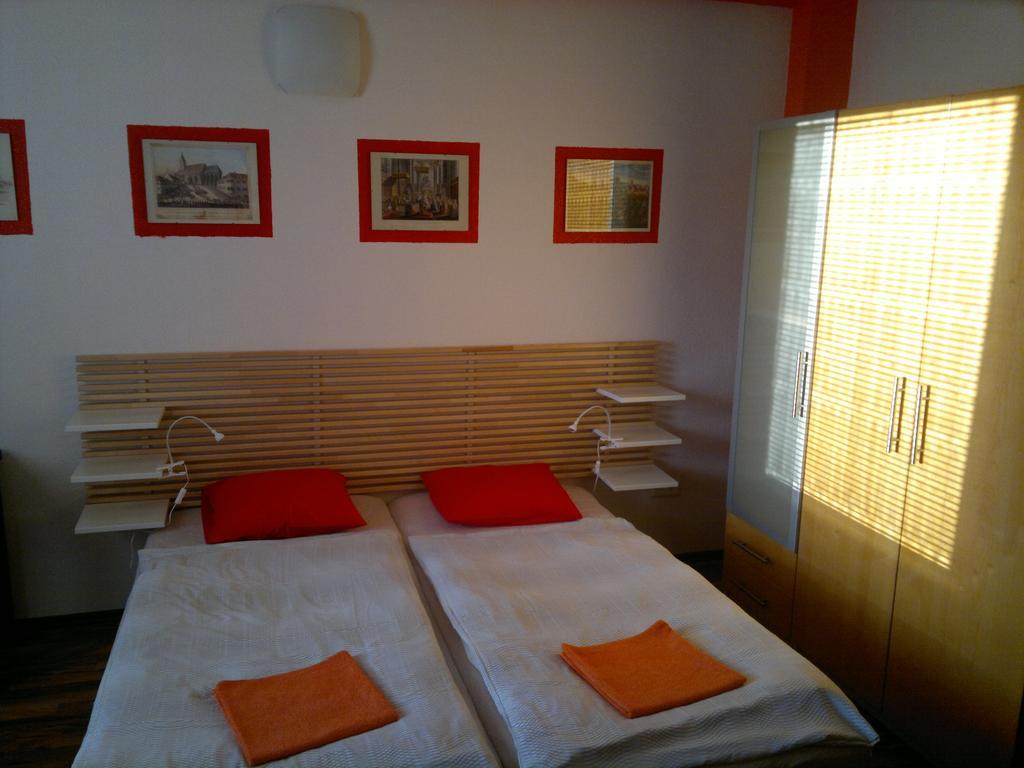 Red Apartment Bratislava Værelse billede