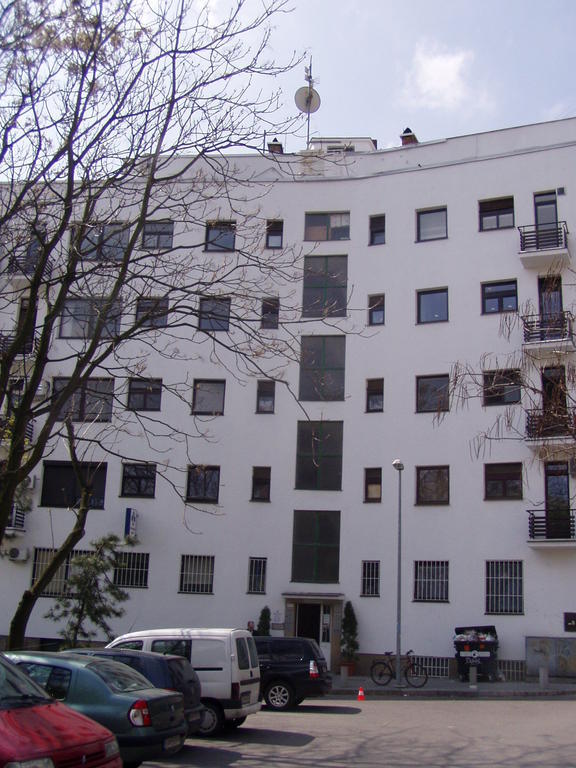 Red Apartment Bratislava Eksteriør billede